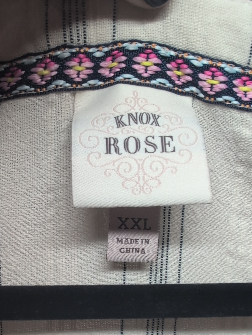 224.Knox Rose Ivory Top with Navy and Pink Embroidered Trim Fit Like XL - Picture 2 of 5